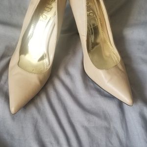 Tan Pumps size 6